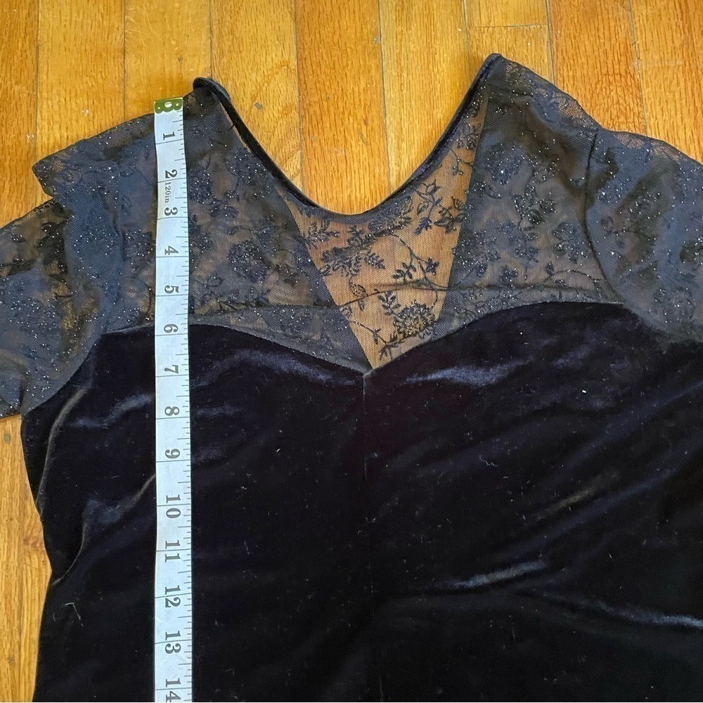 Robbie Bee Black Velvet MIDI Dress Size 8P - Picture 4 of 9